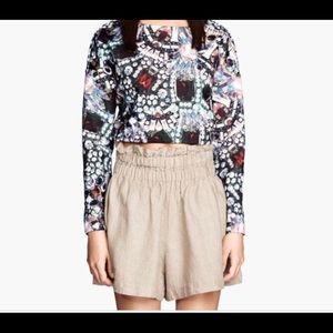 H&M Crop Scuba Top Long Sleeve Popover Shirt